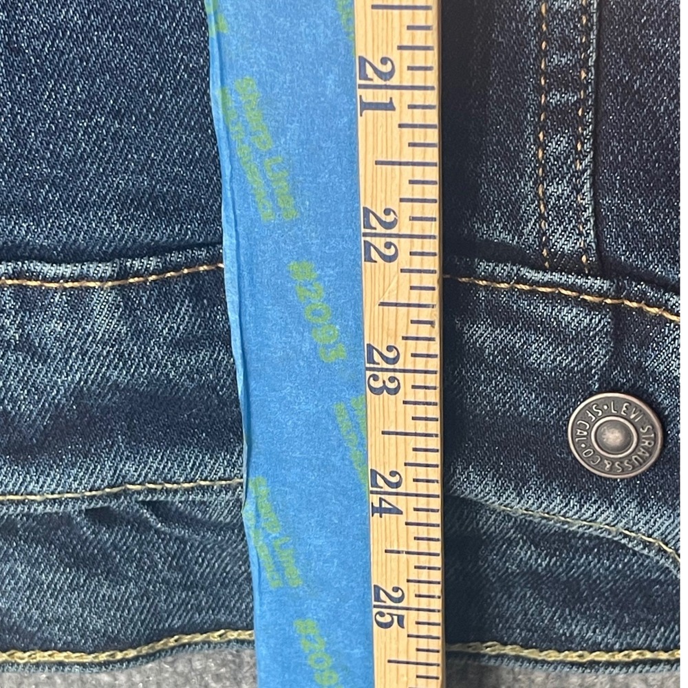 Levis Mens The Trucker Jacket Standard Fit Dark Wash Denim Blue 723340322 Size M - Picture 11 of 11